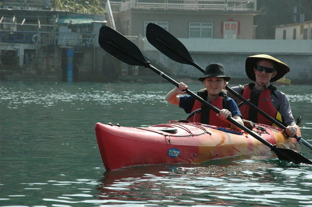 sea kayaking, father and son, adventure-253525.jpg