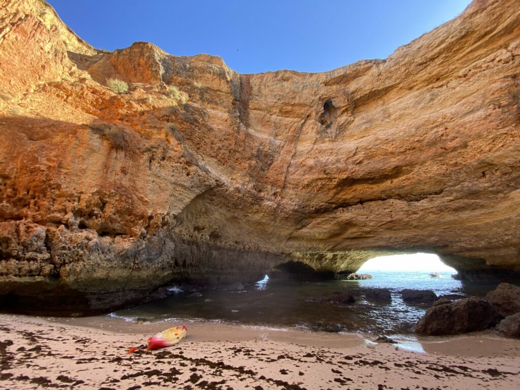 Carvoeiro caves sea